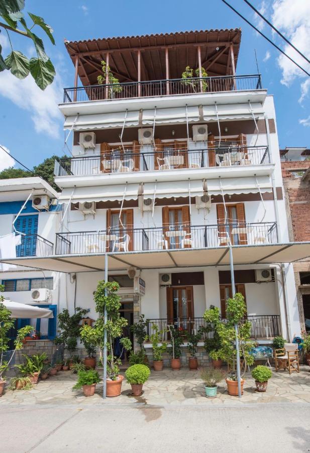 Orfanos Loutraki Rooms Εξωτερικό φωτογραφία