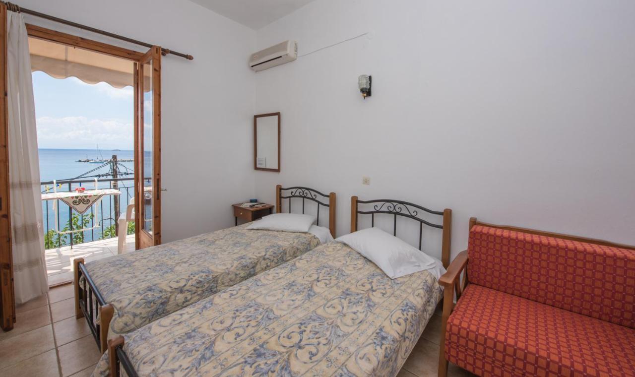 Orfanos Loutraki Rooms Εξωτερικό φωτογραφία